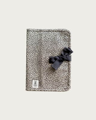 Protège-carnet de santé léopard Maison Mazarine et Moi