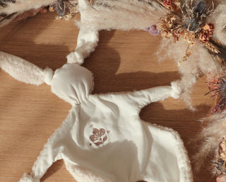 Doudou lapin réconfort bébé naissance personnalisable Maison Mazarine et Moi