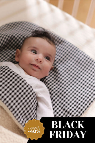 Nid d’ange bébé sherpa et carreaux vichy